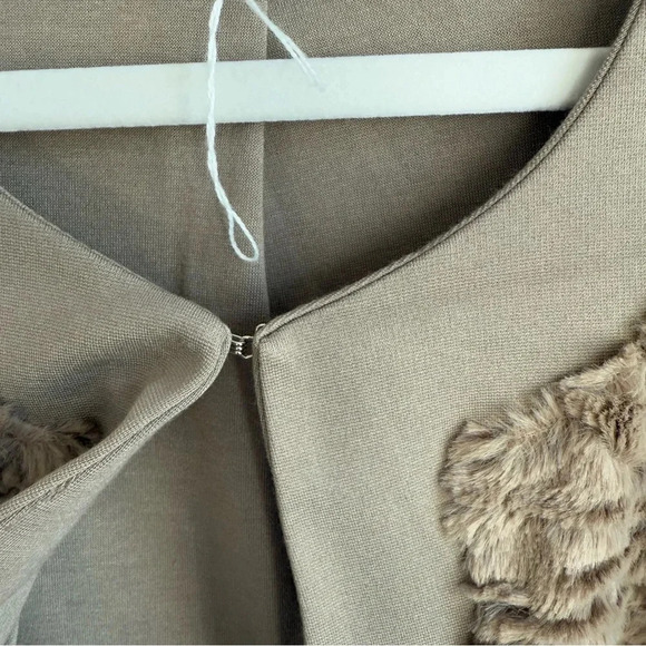 Chico’s Women Faux Fur Ponte Taupe Tan Jacket Cardigan Paneled Solid Size 3 NWOT - Picture 10 of 11